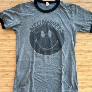 Neon trees concert T-shirt Smile face